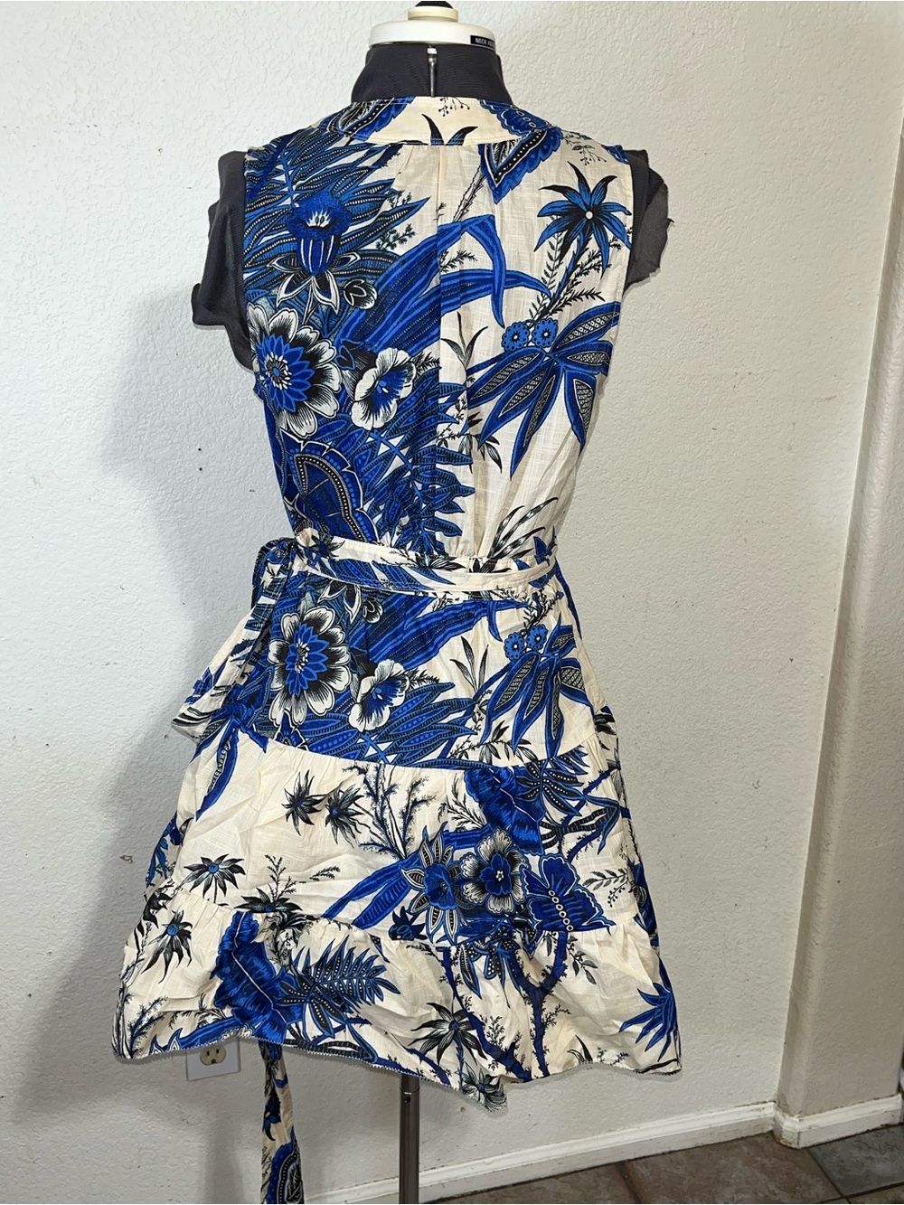 Banana Republic Blue & White Floral Wrap Mini Dress - Picture 3 of 7